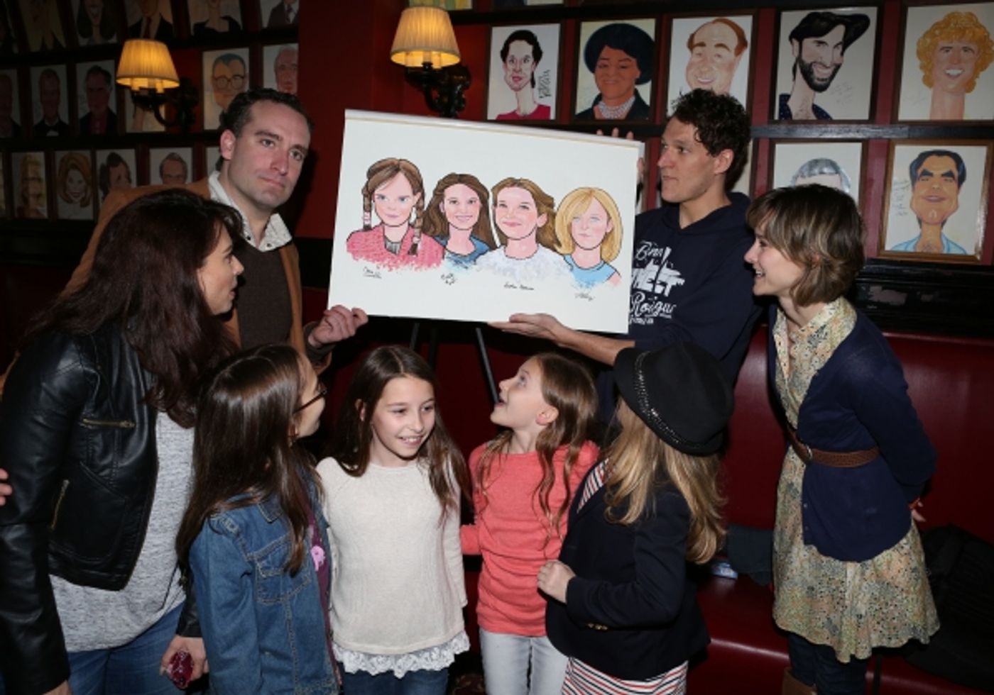 Photo Coverage: MATILDA's Leading Ladies Get Surprise Portrait at Sardi's  Image