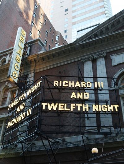 Theatre Marquee: ''Twelfth Night and Richard III'' starring Mark Rylance  Photo