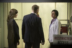 THE BLACKLIST -- ''Frederick Barnes'' Episode 106 -- Pictured: (l-r) Megan Boone as Elizabeth Keen, Diego Klattenhoff as Donald Ressler, Geraldine Hughes as Nina Buckner -- (Photo by: David Giesbrecht/NBC) @ BroadwayWorld THE BLACKLIST -- ''Frederick Barnes'' Episode 106 -- Pictured: (l-r) Megan Boone as E Photo