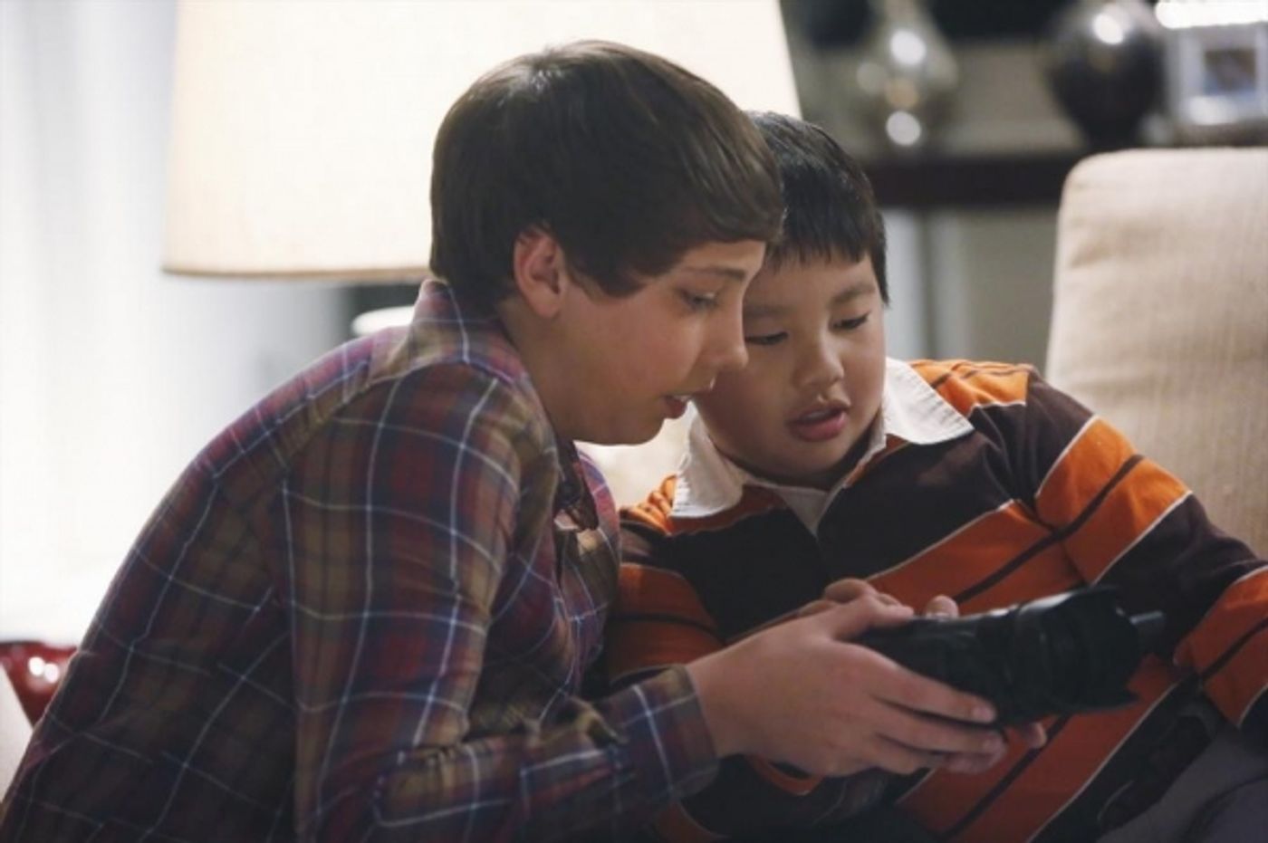 Photo Flash: First Look - TROPHY WIFE's 'The Date,' Airing 11/5 Image