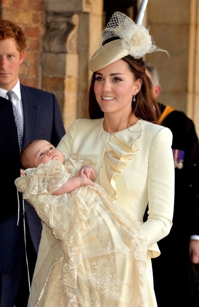 Mandatory Credit: Photo by Rex/REX USA (1807165k)
Catherine Duchess of Cambridge car Photo