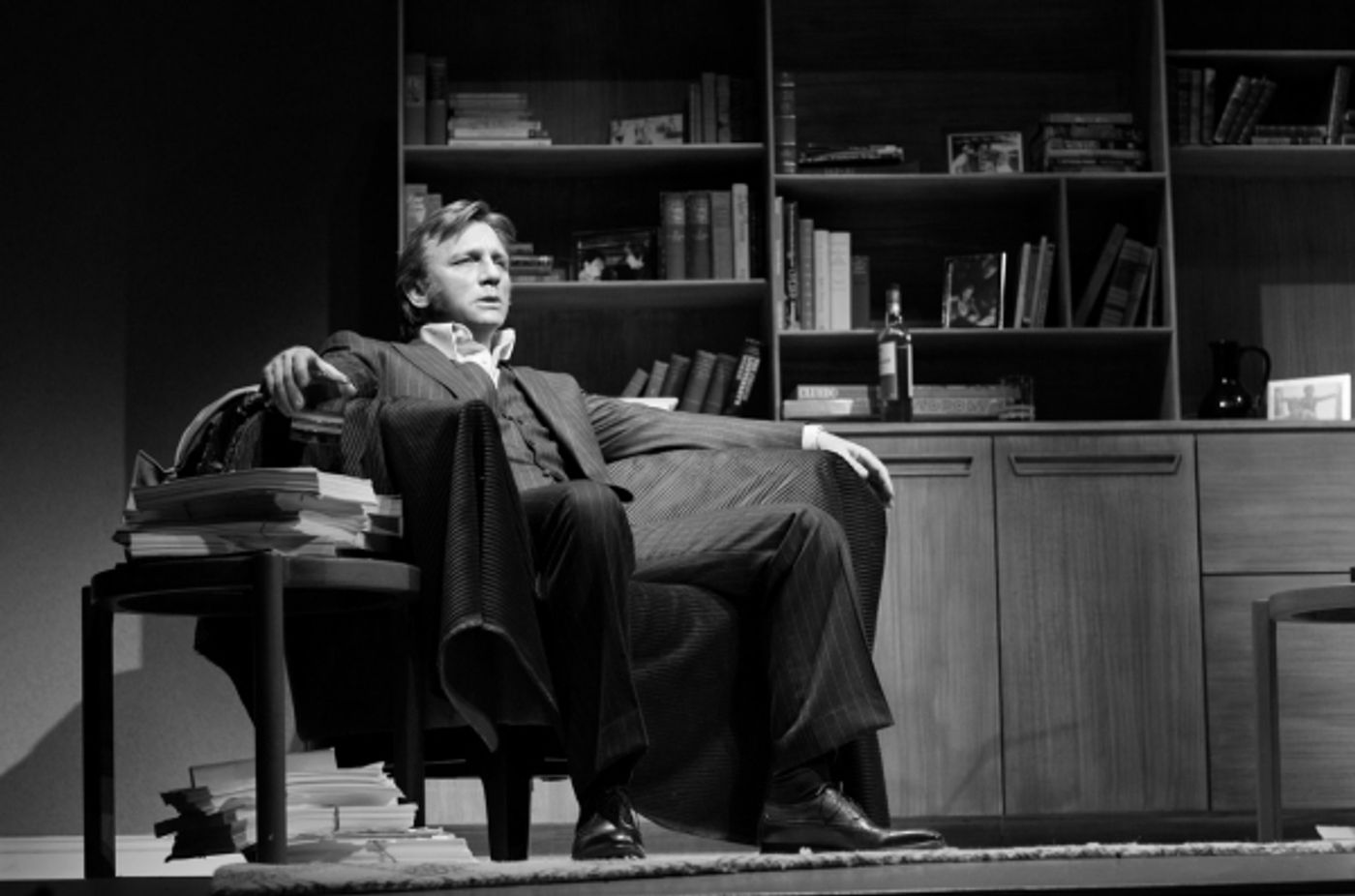 Photo Flash: First Look at Daniel Craig, Rachel Weisz and Rafe Spall in BETRAYAL on Broadway!  Image