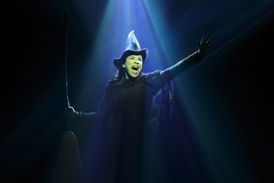 Lindsay Mendez Photo