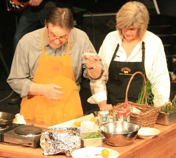 The KNB show on the WICA Main Stage, guest Peter Miller and host Sue Frause. Photo