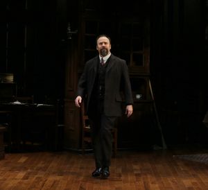 Danny Burstein  Photo