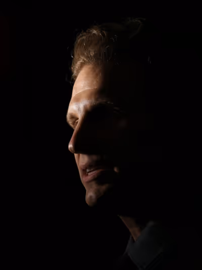 Sebastian Arcelus Photo