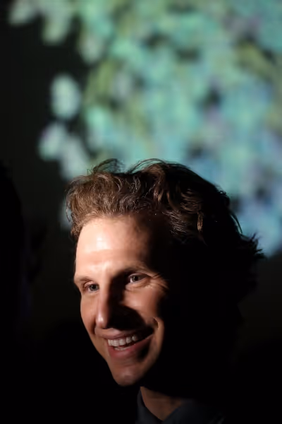 Sebastian Arcelus Photo