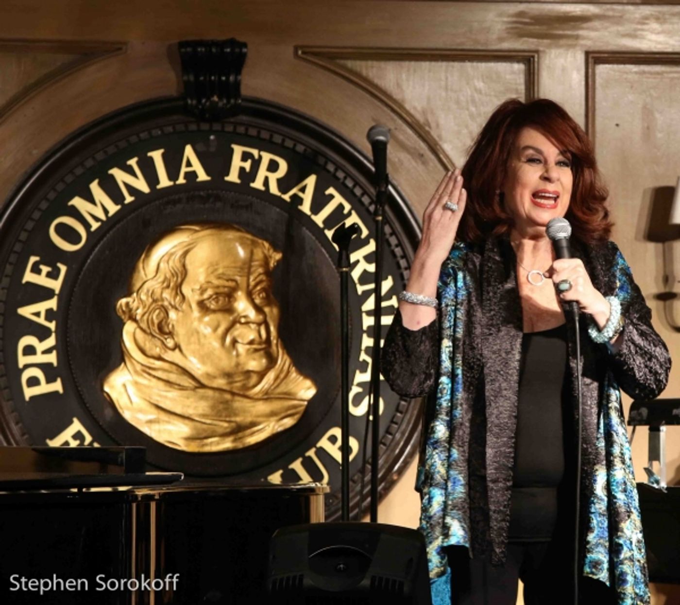 Photo Coverage: Neil Sedaka Attends Friars Tribute Show  Image