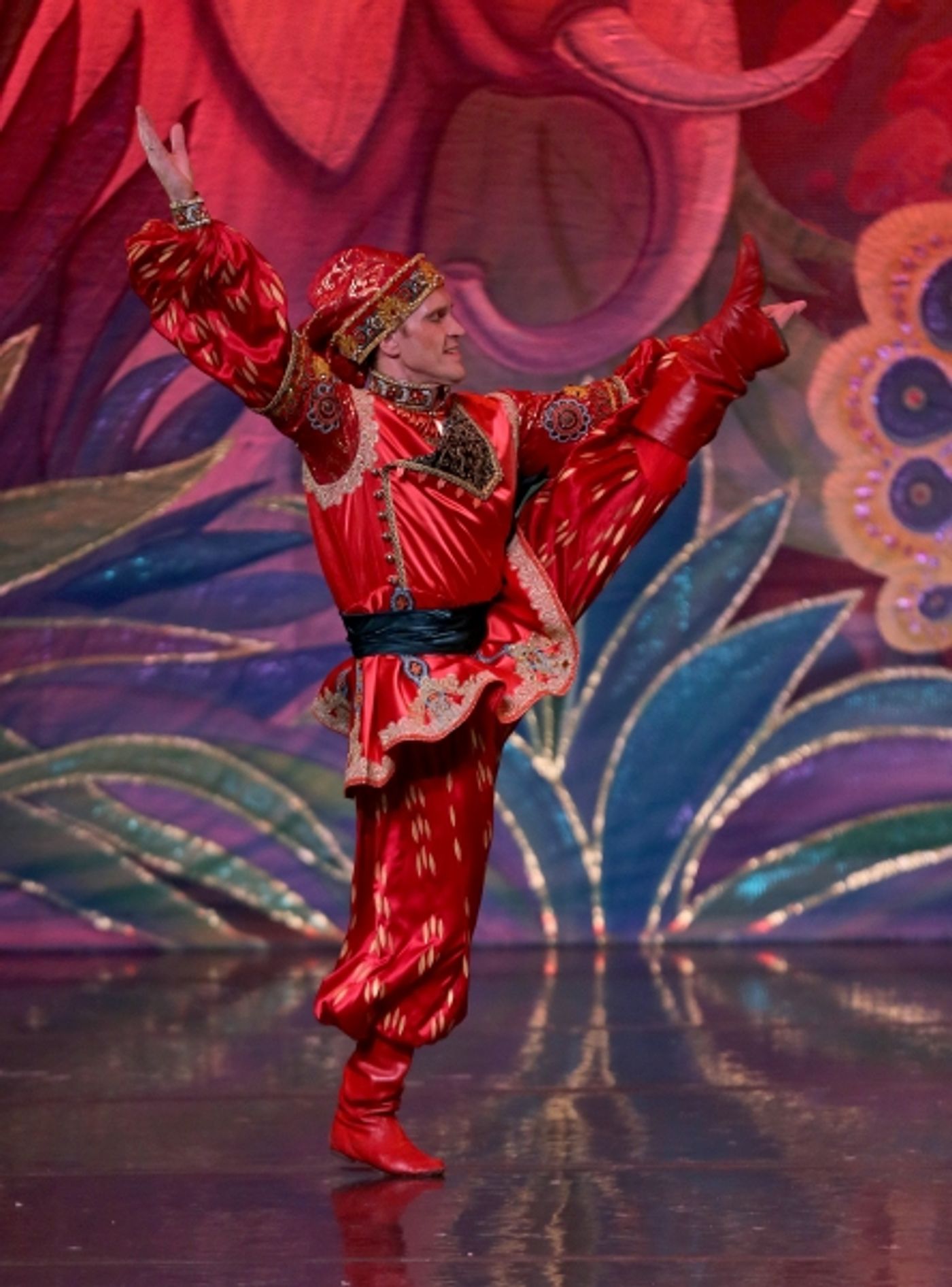 Photo Flash: First Look at Russian Ballet's GREAT RUSSIAN NUTCRACKER  Image