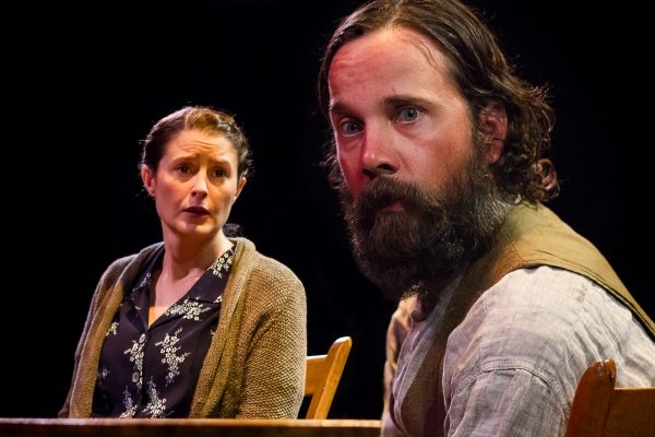 Photo Flash: First Look at Sara Hennessy, Joshua Weinstein and More in Artists Rep's FOXFINDER Image