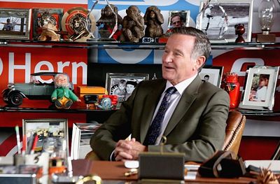 ''Hugging the Now'' -- Simon (Robin Williams) is nominated for a prestigious advertis Photo