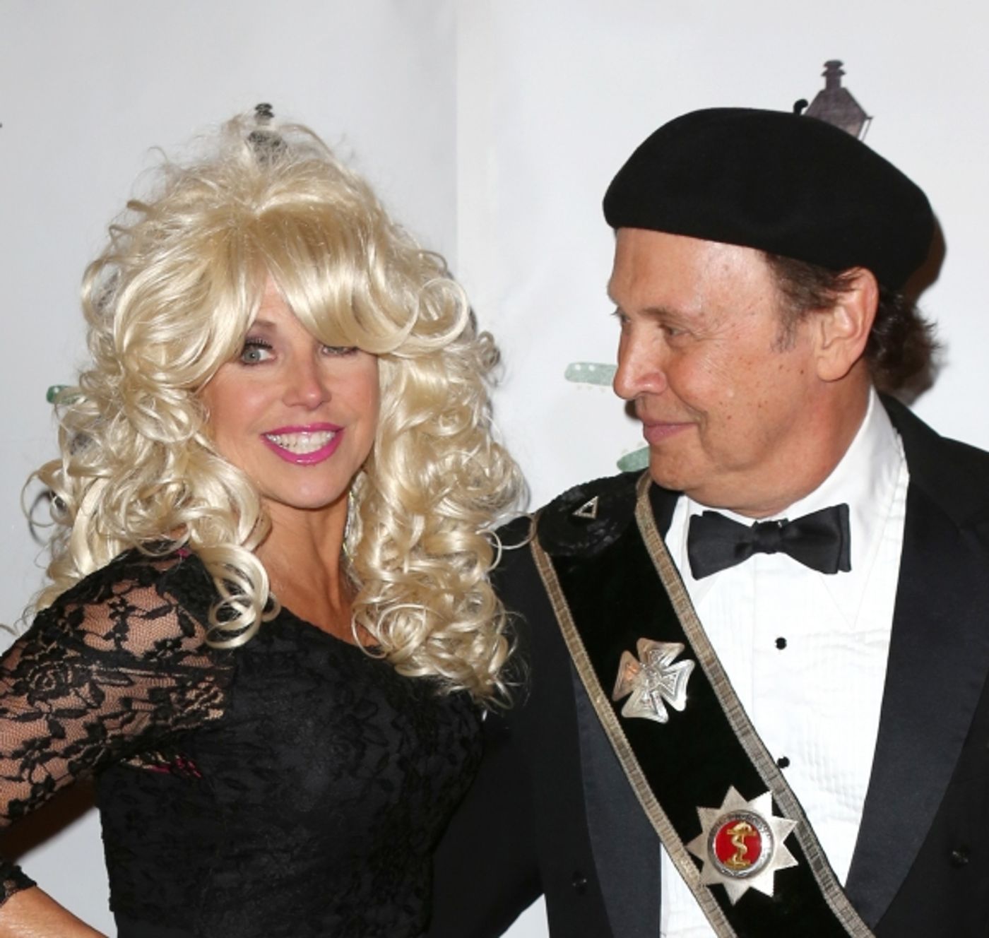 Photo Coverage: Billy Crystal, Katie Couric & More Celebrate HULAWEEN IN THE BIG EASY  Image