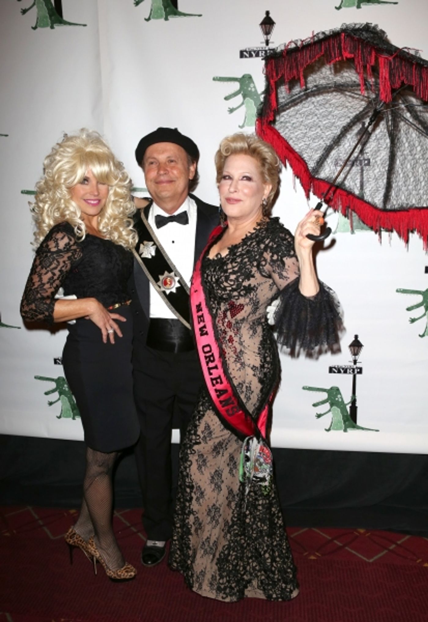 Photo Coverage: Billy Crystal, Katie Couric & More Celebrate HULAWEEN IN THE BIG EASY  Image