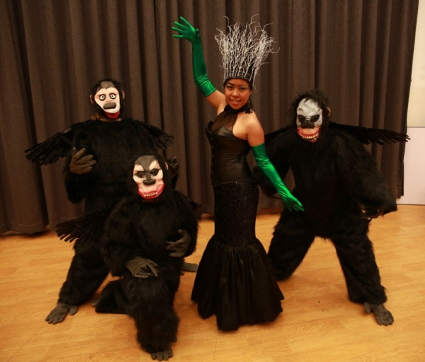 Photo Flash: First Look at WIZARD OF OZ at Beijing Playhouse  Image