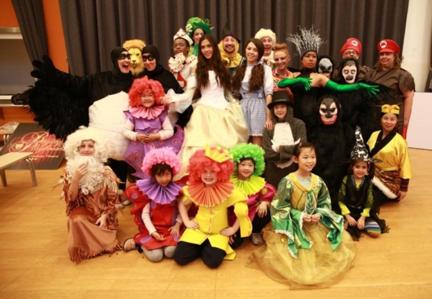 Photo Flash: First Look at WIZARD OF OZ at Beijing Playhouse  Image