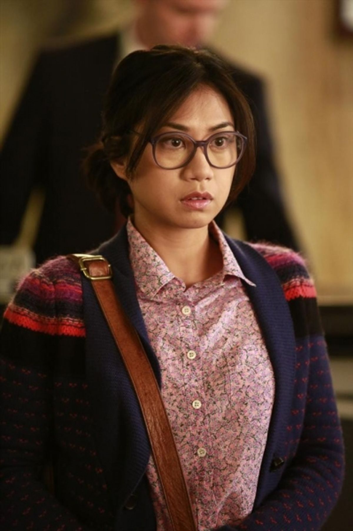 SUPER FUN NIGHT - ''The Love Lioness'' - Kimmie and the gang decide to attend a seminar by Jane Spencer, ''The Love Lioness,'' (guest star Molly Shannon) a relationship guru who likens finding men to hunting prey in the wild. They try her theories out at  at 