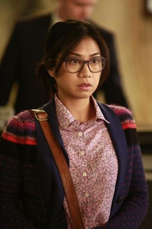 SUPER FUN NIGHT - ''The Love Lioness'' - Kimmie and the gang decide to attend a semin Photo