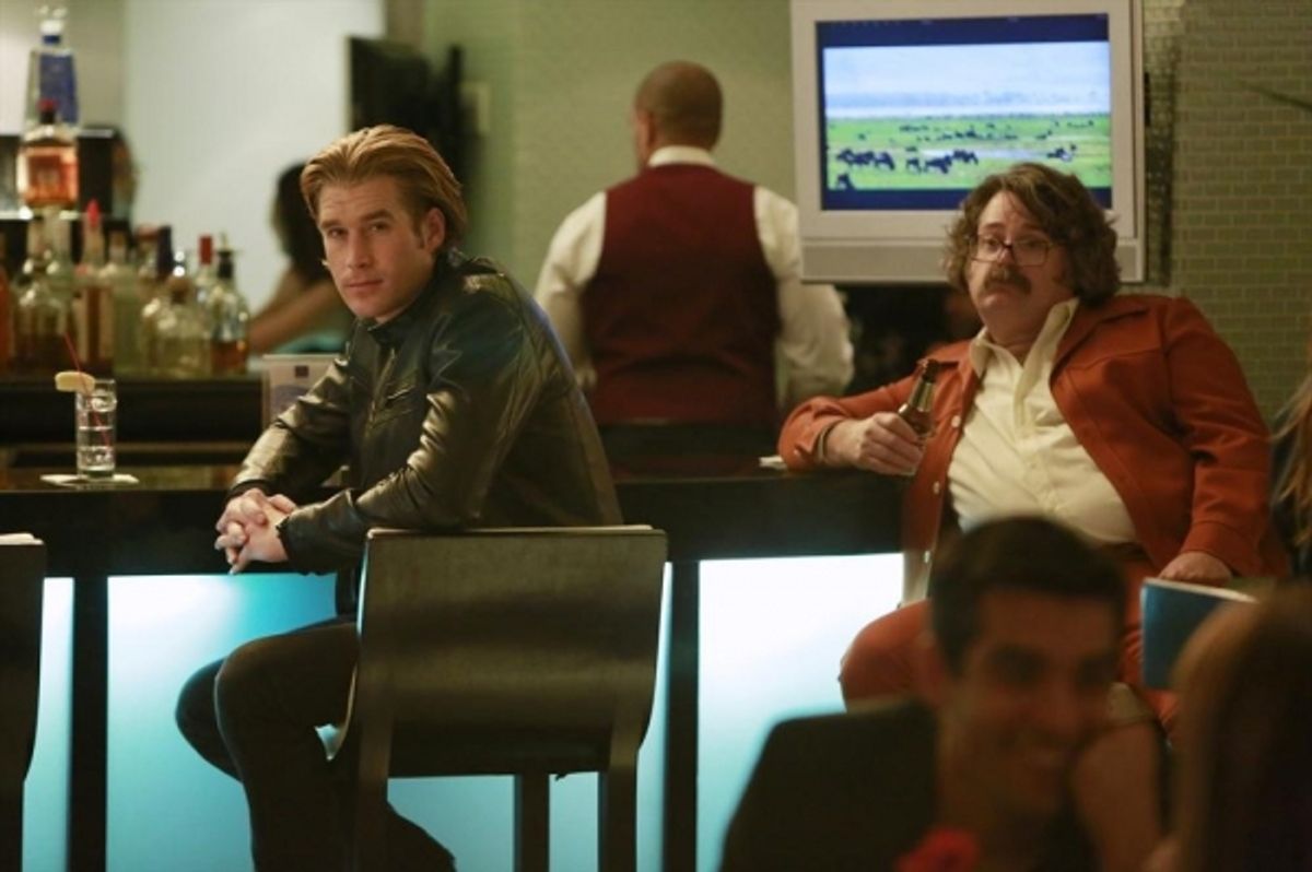 SUPER FUN NIGHT - ''The Love Lioness'' - Kimmie and the gang decide to attend a seminar by Jane Spencer, ''The Love Lioness,'' (guest star Molly Shannon) a relationship guru who likens finding men to hunting prey in the wild. They try her theories out at  at 