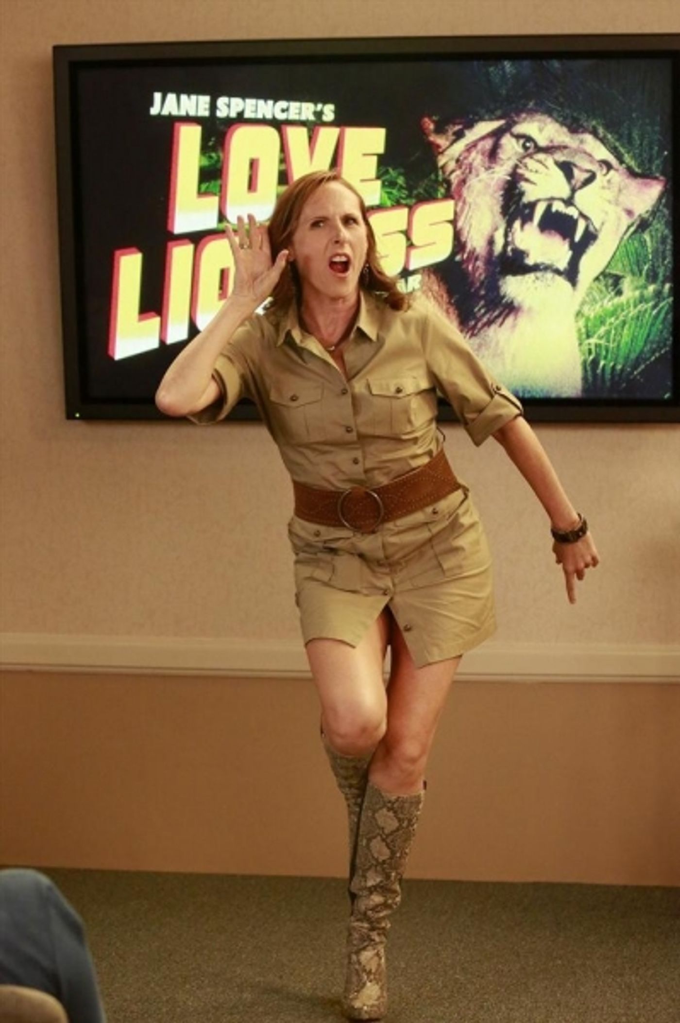 Photo Flash: First Look - Molly Shannon Guest Stars on ABC's SUPER FUN NIGHT with Rebel Wilson  Image