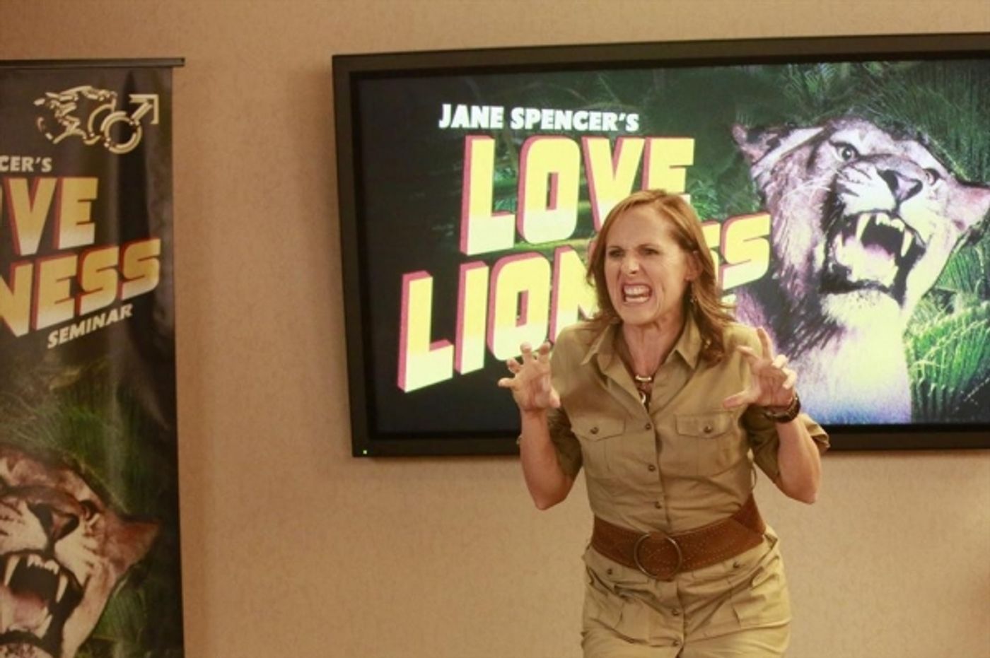 Photo Flash: First Look - Molly Shannon Guest Stars on ABC's SUPER FUN NIGHT with Rebel Wilson  Image