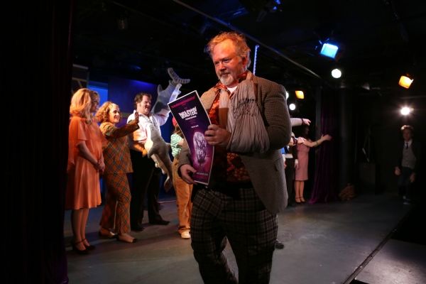 Tom Riis Farrell and cast  Photo