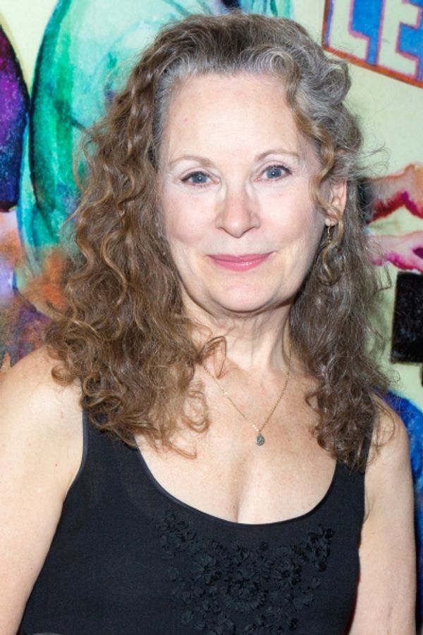 Lizbeth Mackay Photo