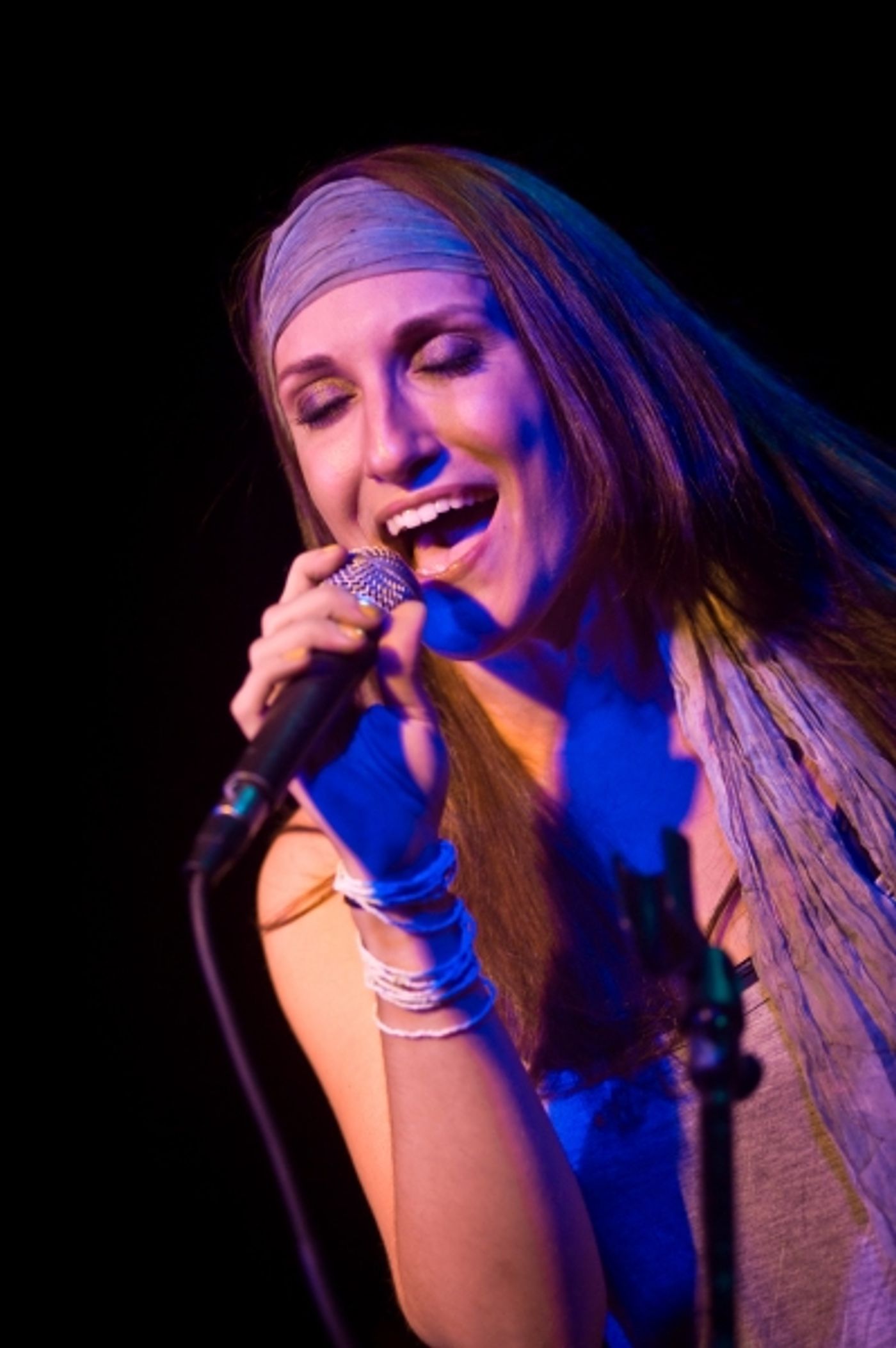 Photo Flash: Jason Gotay, Emma Hunton & More Take Bowery Electric Stage for Ninth Annual ROCKERS ANONYMOUS  Image