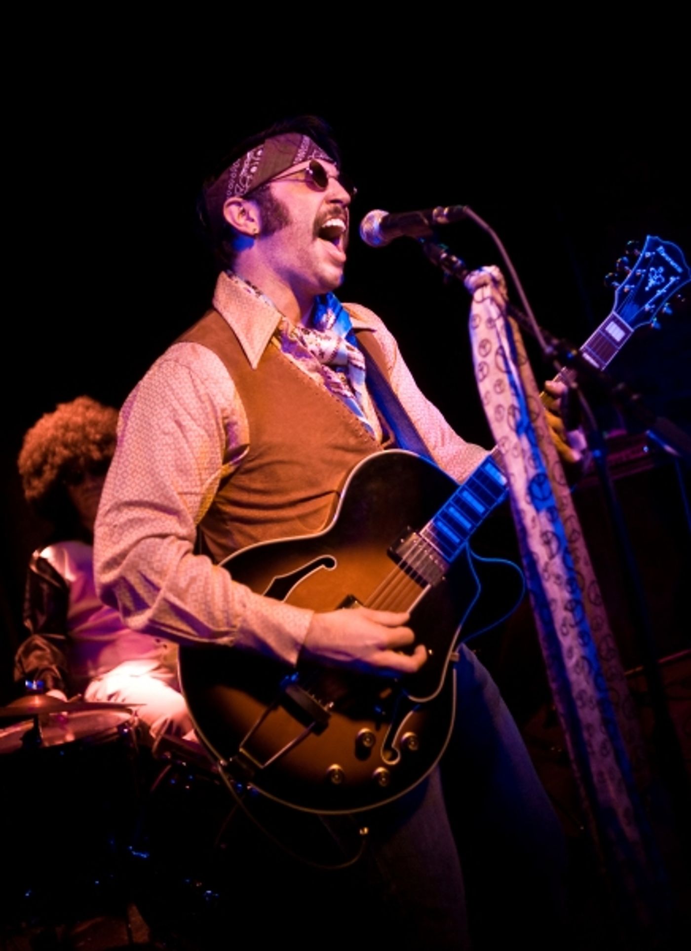 Photo Flash: Jason Gotay, Emma Hunton & More Take Bowery Electric Stage for Ninth Annual ROCKERS ANONYMOUS  Image