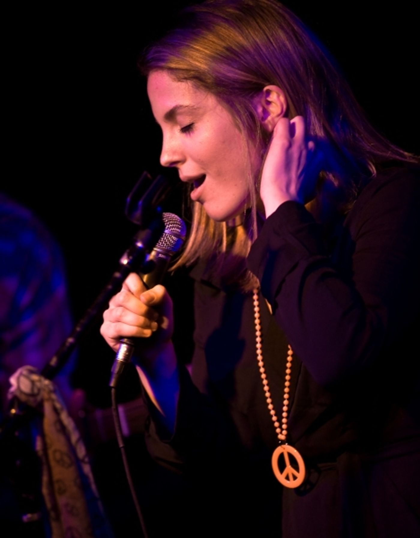 Photo Flash: Jason Gotay, Emma Hunton & More Take Bowery Electric Stage for Ninth Annual ROCKERS ANONYMOUS  Image