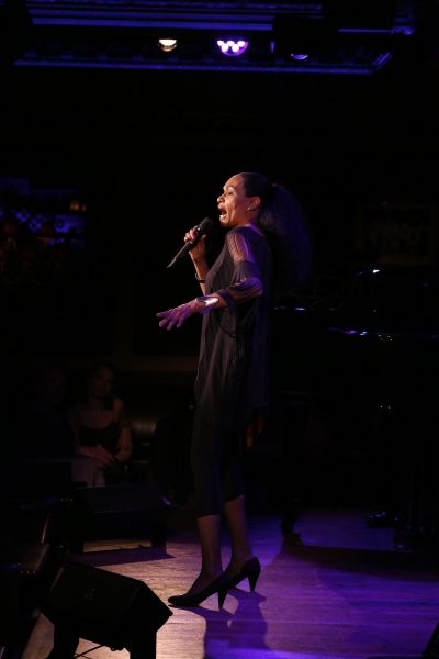Vivian Reed  Photo