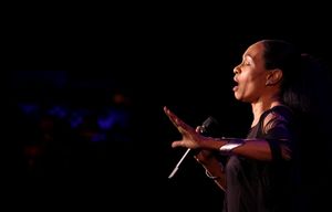 Vivian Reed @ BroadwayWorld Vivian Reed Photo