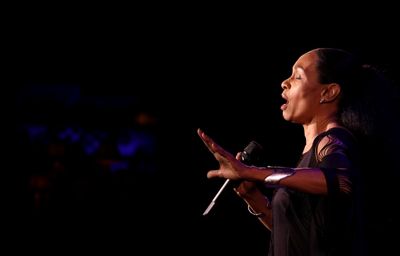 Vivian Reed Photo