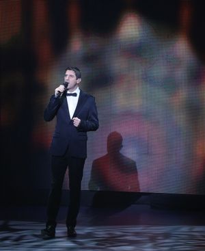 Sebastian Izambard  Photo