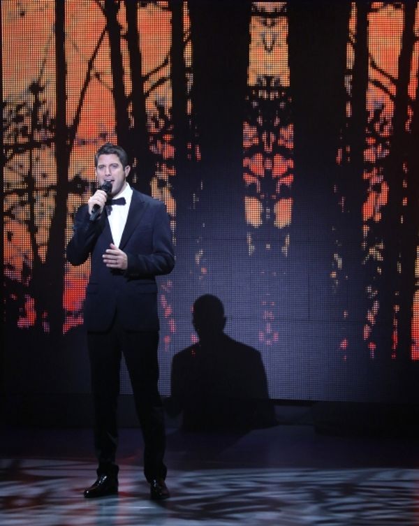 Sebastian Izambard Photo