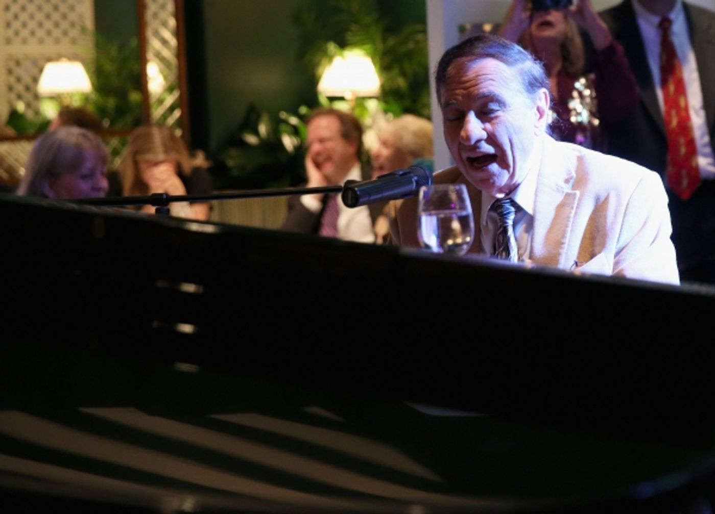 Photo Flash: Emma Thompson and More Join Richard Sherman for SAVING MR. BANKS Sing-A-Long  Image