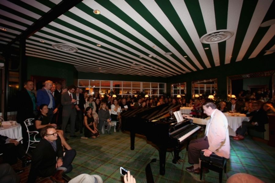 Photo Flash: Emma Thompson and More Join Richard Sherman for SAVING MR. BANKS Sing-A-Long Image