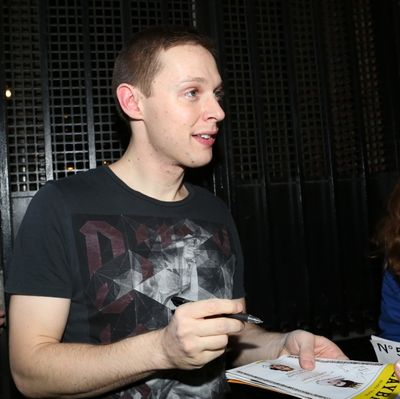 Samuel Barnett  Photo