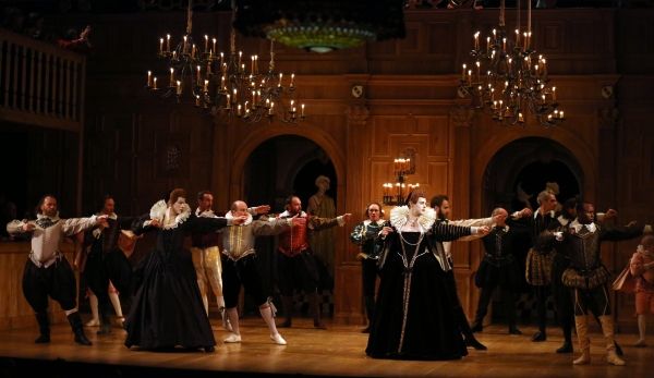 Joseph Timms, Paul Chahidi, Mark Rylance and Samuel Barnett with the cast  Photo
