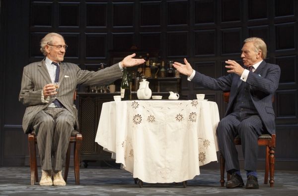 Ian McKellen and Patrick Stewart in NO MAN''S LAND Photo