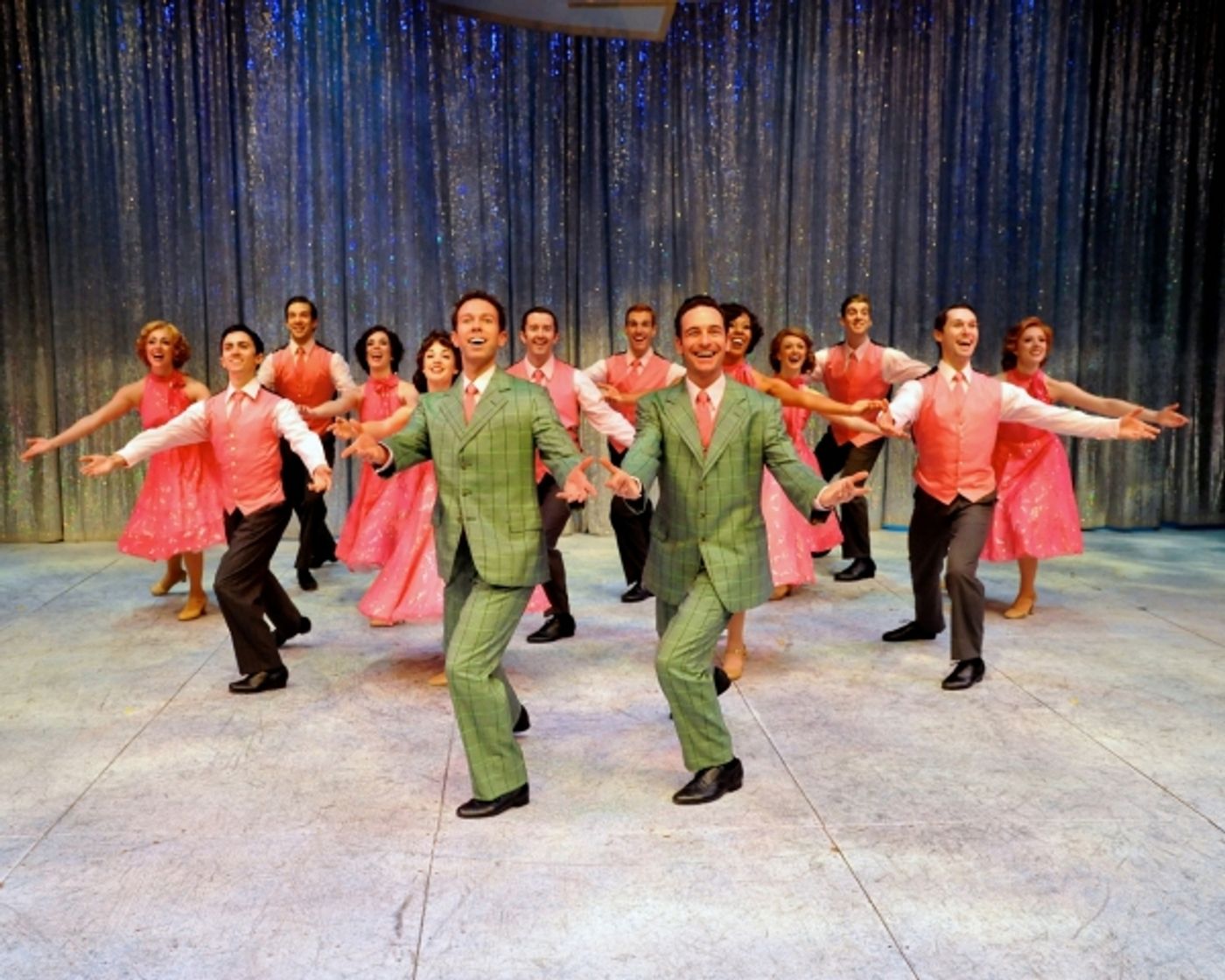 Photo Flash: First Look at Westchester Broadway Theatre's WHITE CHRISTMAS  Image