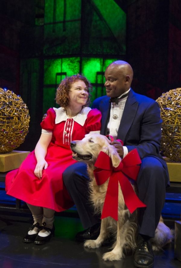 Jenny Weisz as Annie and Sterling Jarvis as Oliver Warbucks Photo