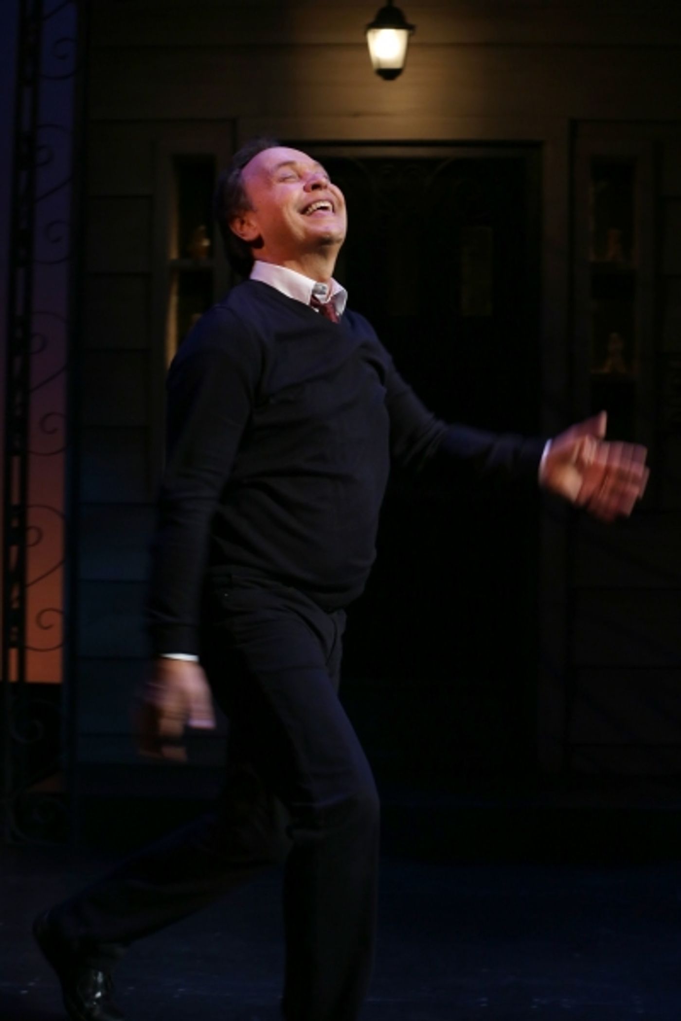 Photo Coverage: Billy Crystal Returns to Broadway in 700 SUNDAYS; Inside Opening Night Curtain Call! Image
