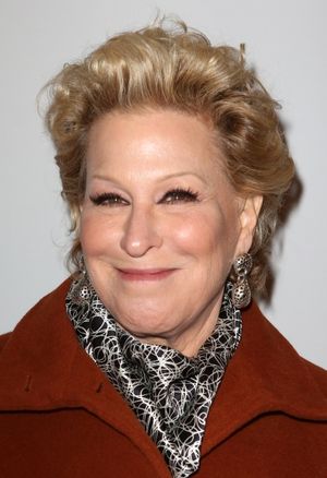 Bette Midler Photo