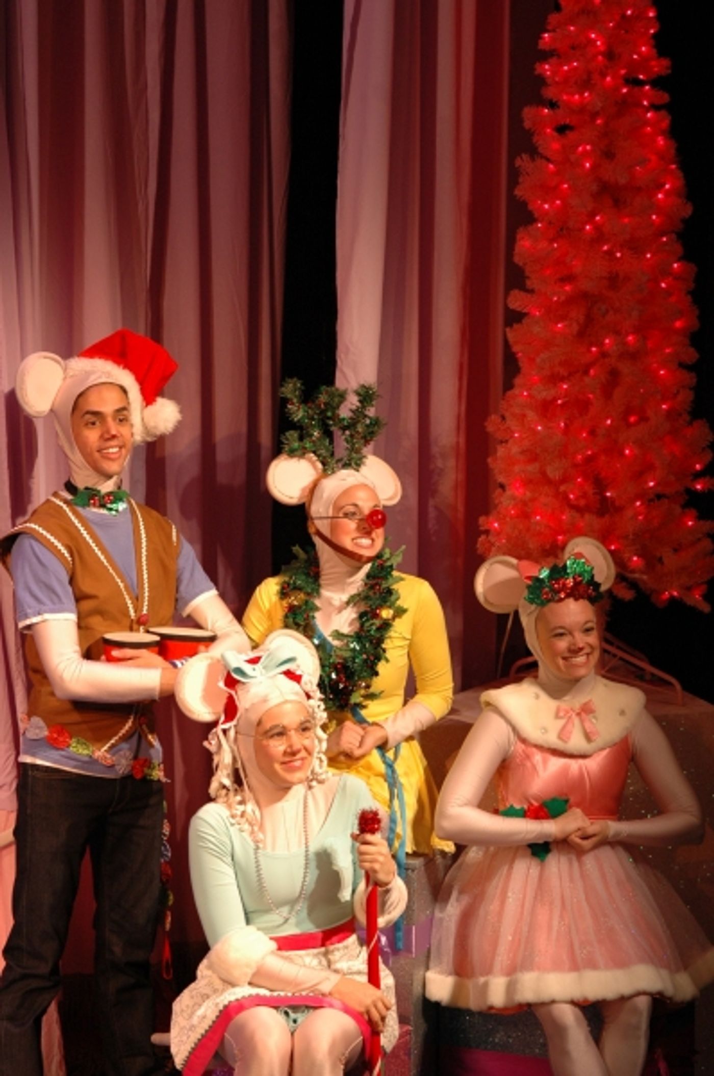 Photo Flash: First Look at Vital Theatre's ANGELINA BALLERINA THE VERY MERRY HOLIDAY MUSICAL  Image