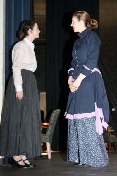 Annie Sullivan (Kelsey Davis, double cast) and Kate Keller (Ruth Scherr, double cast) Photo