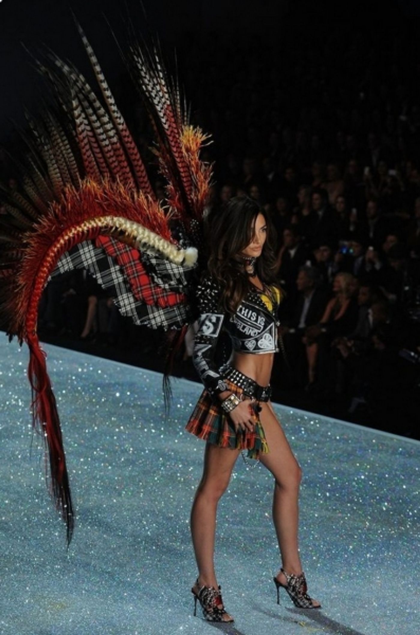 Photo Coverage: Victoria's Secret Runway Show Image