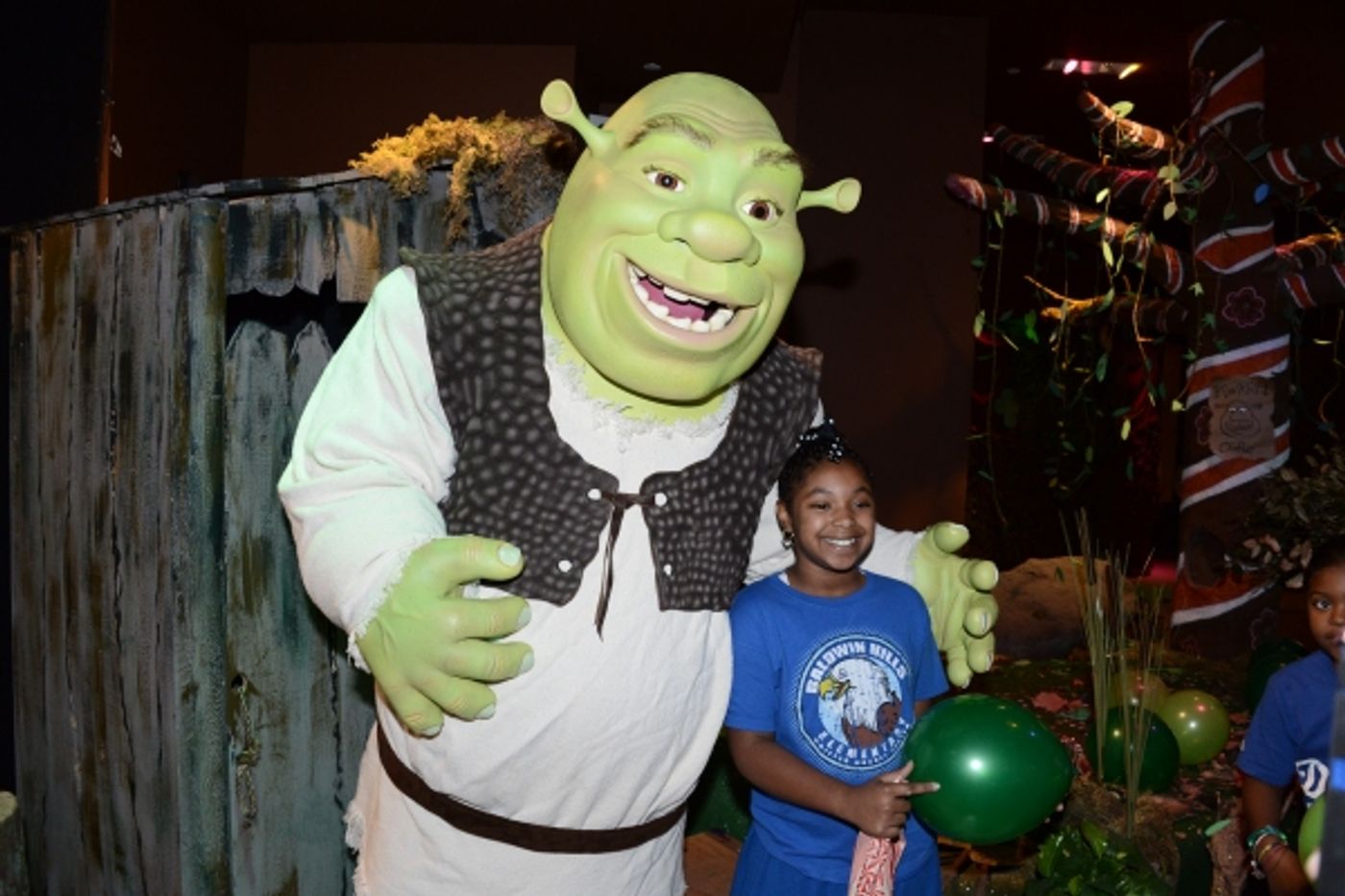 Photo Flash: SHREK THE MUSICAL Celebrates NAfME Grants with Baldwin Hills Elementary  Image
