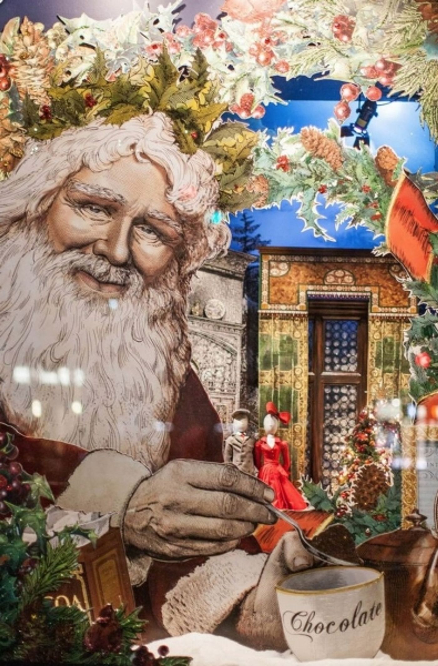 Photo Coverage: Lord & Taylor's Vintage Holiday Windows Image