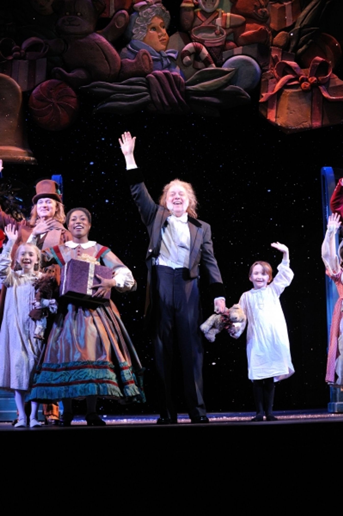 Photo Flash: First Look at Great Lakes Theater's A CHRISTMAS CAROL  Image