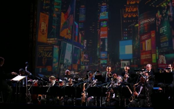 Conductor David Loud and Wynton Marsalis with the Jazz at Lincoln Center Orchestra  Photo